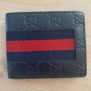 Men’s GUCCI signature web wallet in Black